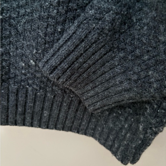 Lands' End Men's Dark Gray Knit Sweater - Picture 4 of 7